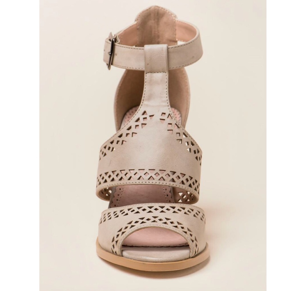 Restricted Wait Up Laser Cut Peep Toe Hee